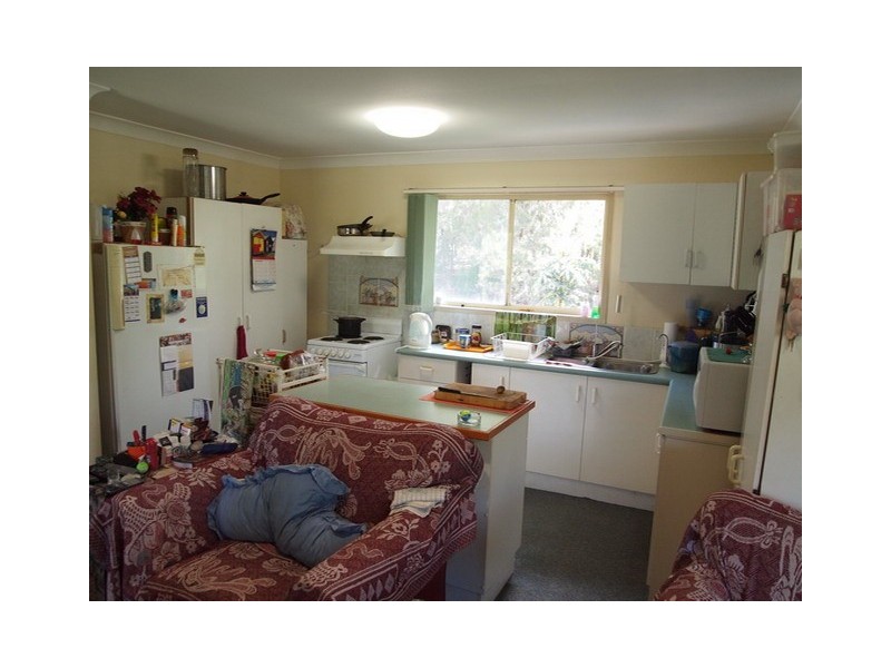 18 Granadilla St, Macleay Island QLD 4184
