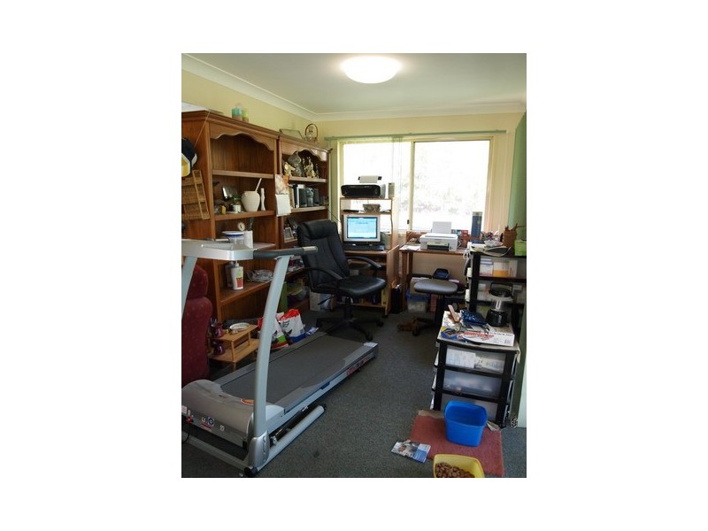 18 Granadilla St, Macleay Island QLD 4184