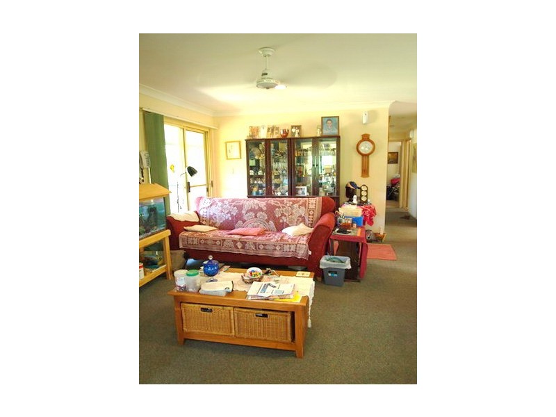 18 Granadilla St, Macleay Island QLD 4184