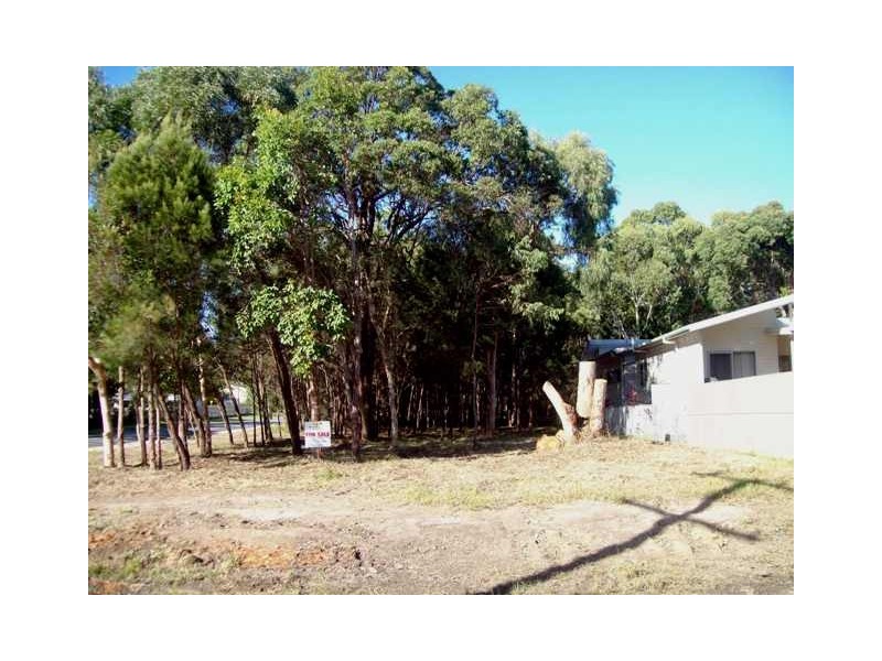2 Dalpura Street, Macleay Island QLD 4184