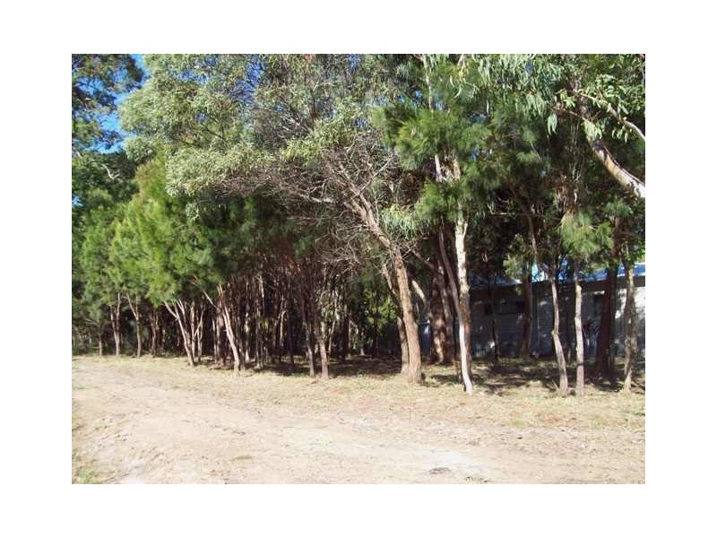 2 Dalpura Street, Macleay Island QLD 4184