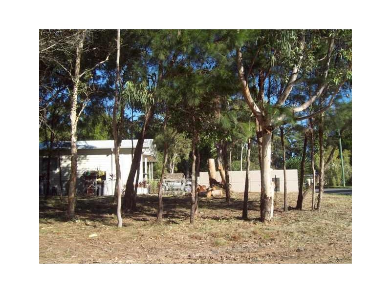 2 Dalpura Street, Macleay Island QLD 4184