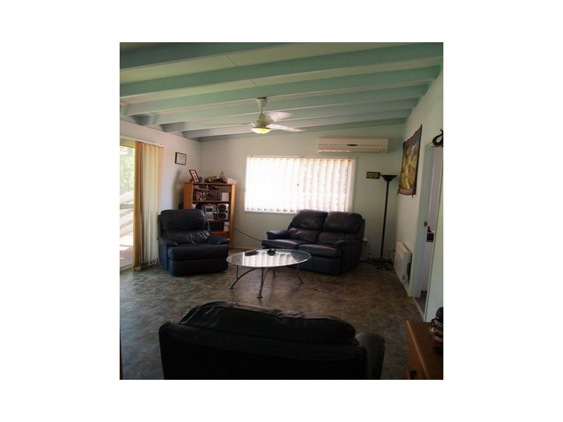 22 Ashton Street, Macleay Island QLD 4184