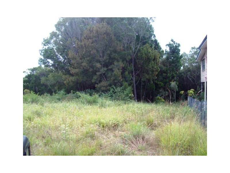 39 Eastbourne Terrace, Macleay Island QLD 4184