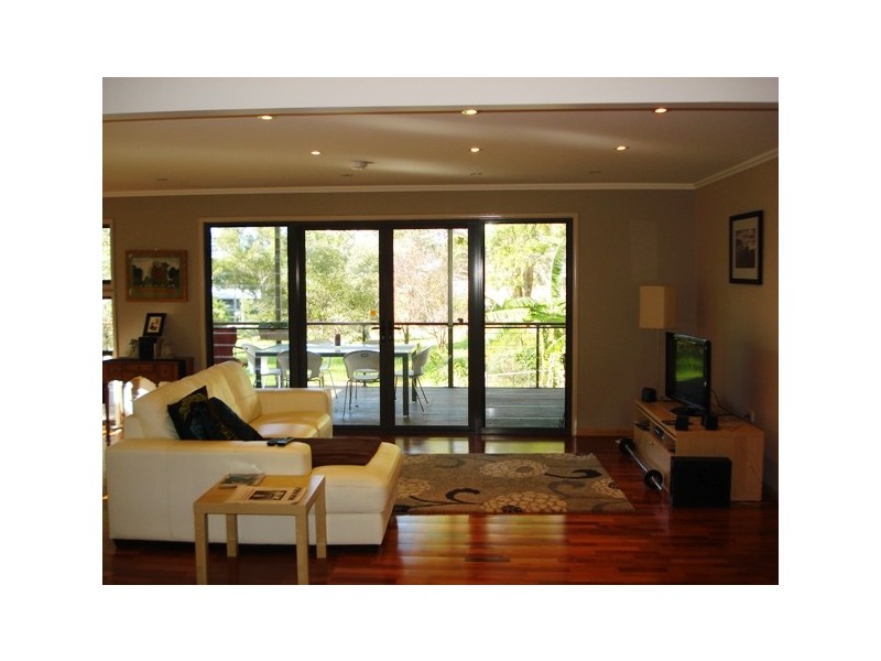 155 Lucas Drive, Lamb Island QLD 4184
