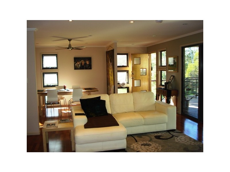155 Lucas Drive, Lamb Island QLD 4184