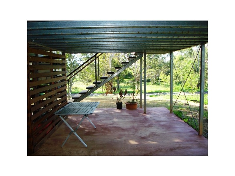 155 Lucas Drive, Lamb Island QLD 4184