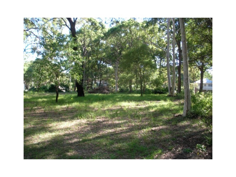 19 Parakeet Street, Macleay Island QLD 4184