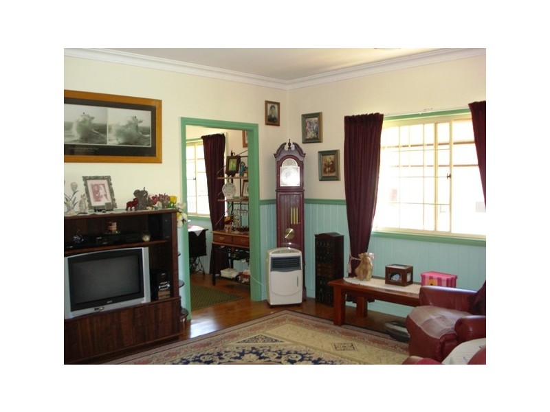 36 Melaleuca Drive, Lamb Island QLD 4184