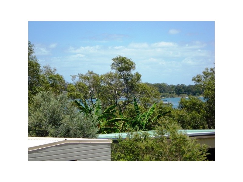 36 Melaleuca Drive, Lamb Island QLD 4184