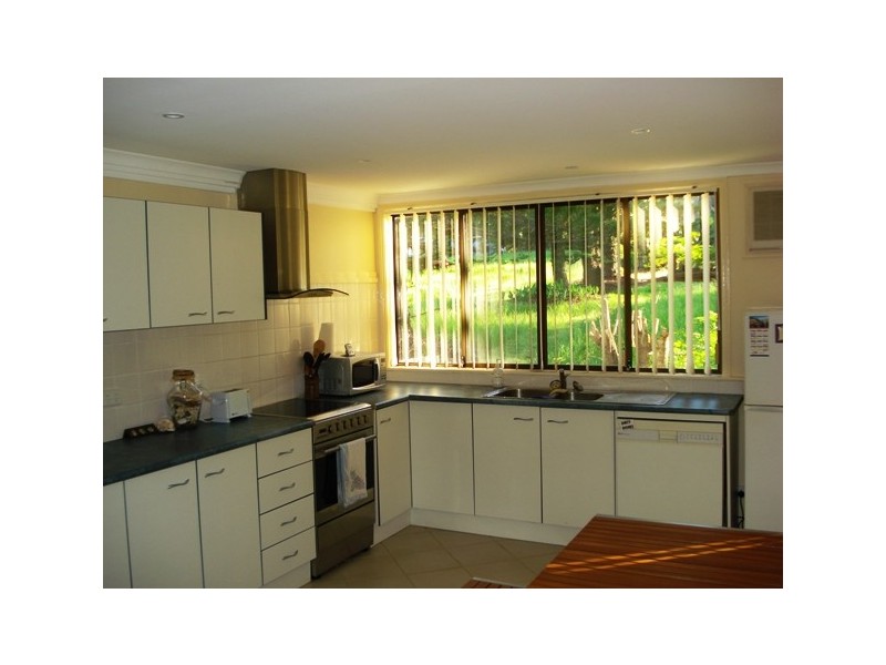 31 Pier Haven, Lamb Island QLD 4184