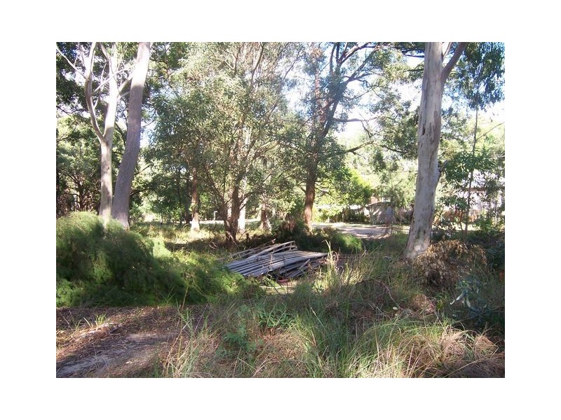 18 Piccaninny Street, Macleay Island QLD 4184