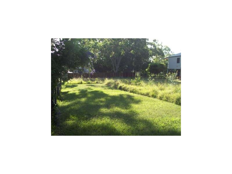 17 Alexander Street, Macleay Island QLD 4184