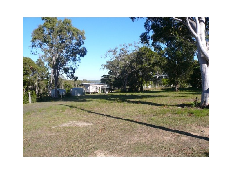 17 Alexander Street, Macleay Island QLD 4184