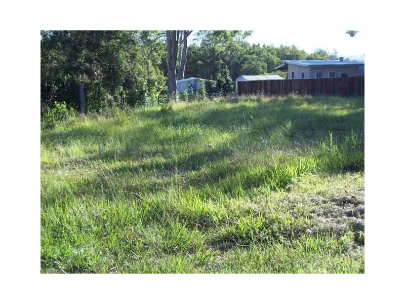 17 Alexander Street, Macleay Island QLD 4184