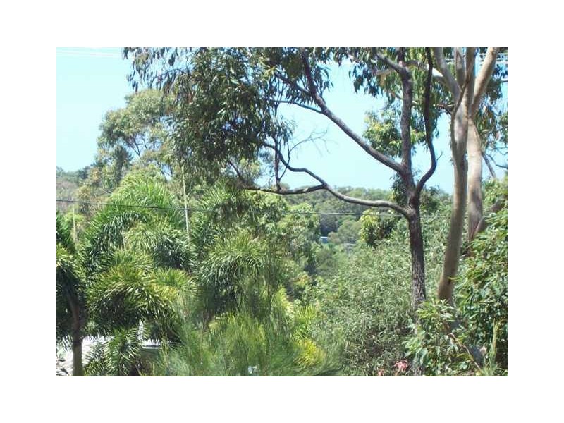 27 Ashton Street, Macleay Island QLD 4184