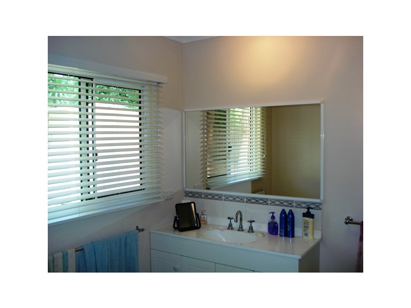 14 Mel Street, Macleay Island QLD 4184