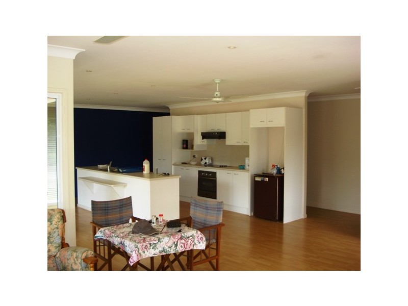 14 Mel Street, Macleay Island QLD 4184