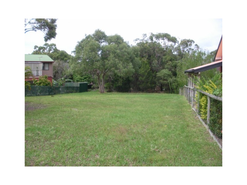 6 Alistair Court, Macleay Island QLD 4184