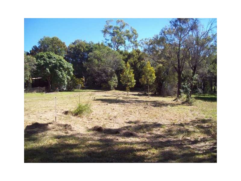 21 Florence Street, Macleay Island QLD 4184