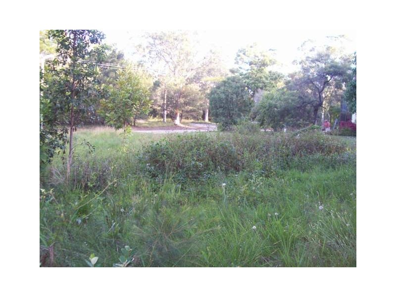 21 Florence Street, Macleay Island QLD 4184