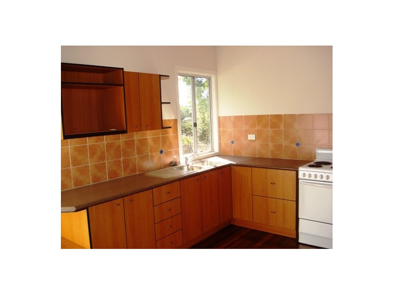 26 Leonie Crescent, Lamb Island QLD 4184