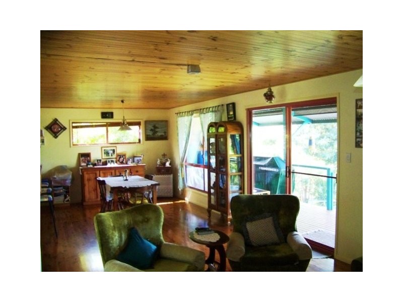 67 Beelong Street, Macleay Island QLD 4184