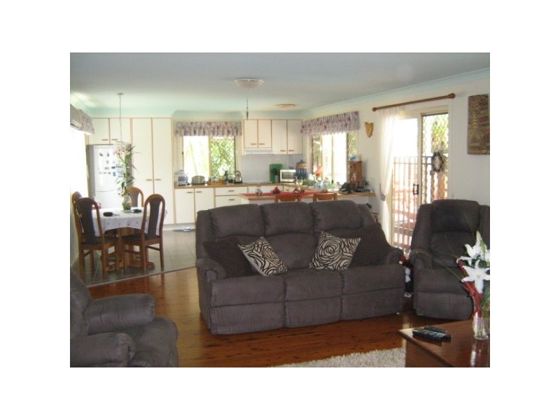 46 Coorong Street, Macleay Island QLD 4184