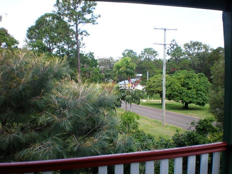 17 Halcyon Street, Lamb Island QLD 4184
