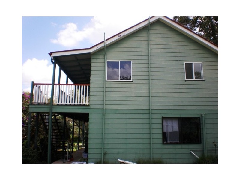 17 Halcyon Street, Lamb Island QLD 4184