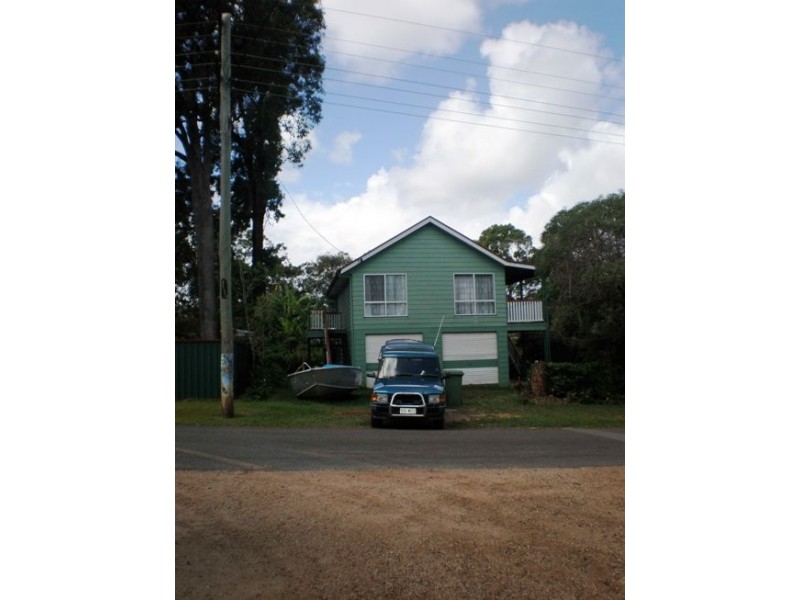 17 Halcyon Street, Lamb Island QLD 4184