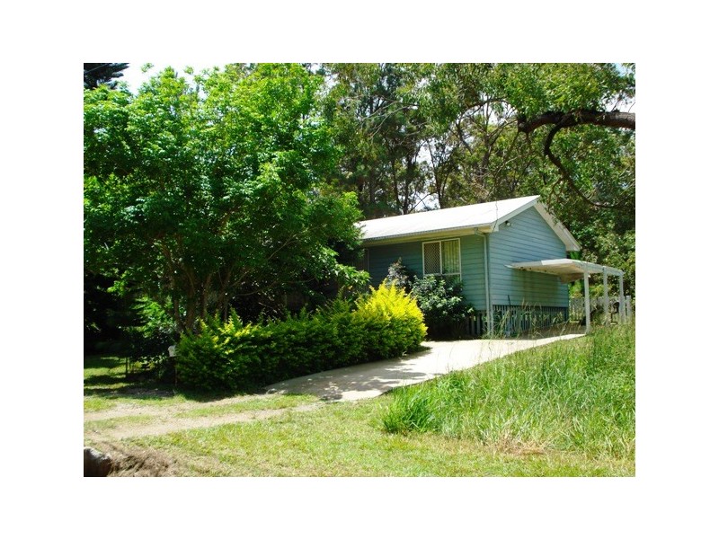 80 High Central Road, Macleay Island QLD 4184