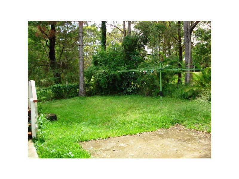 80 High Central Road, Macleay Island QLD 4184