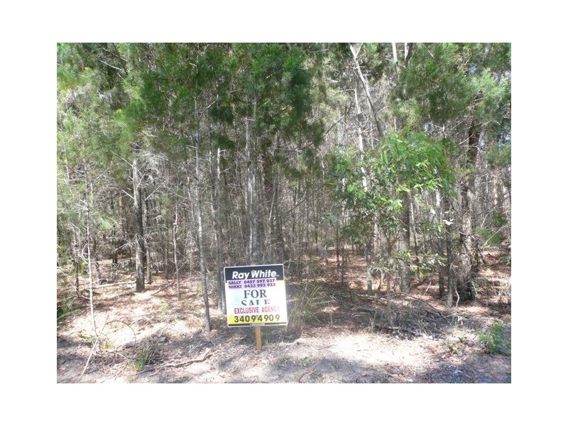 8 piccaniny, Macleay Island QLD 4184