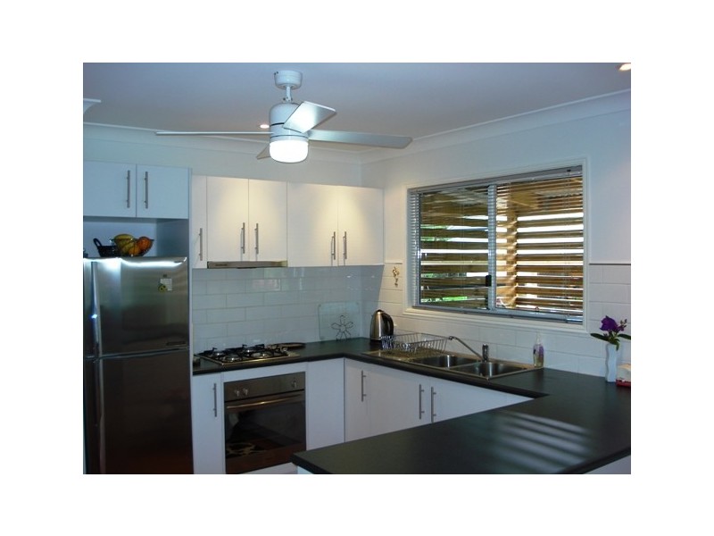 20 Devaney St, Macleay Island QLD 4184