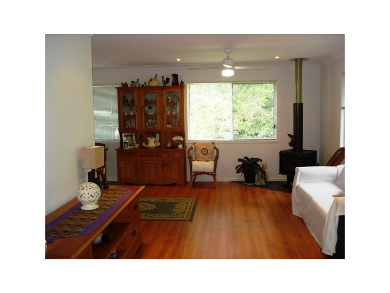 20 Devaney St, Macleay Island QLD 4184