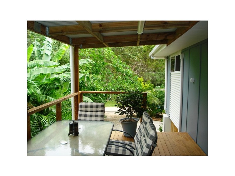 20 Devaney St, Macleay Island QLD 4184