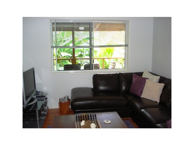 20 Devaney St, Macleay Island QLD 4184