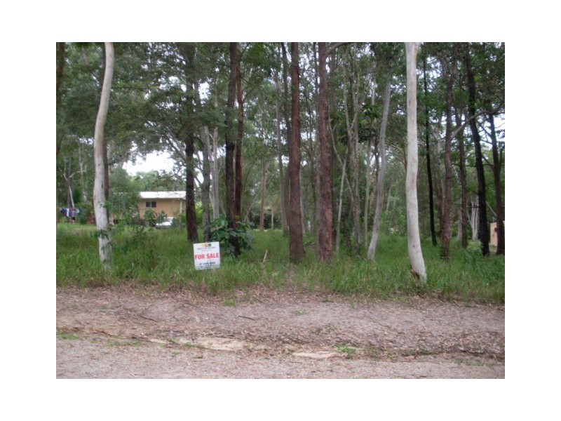 12 Heron Street, Macleay Island QLD 4184