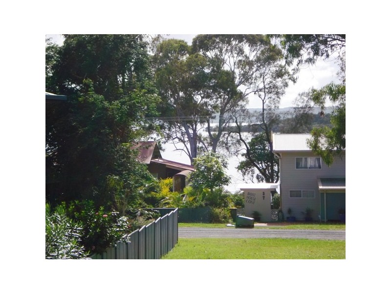 40 Mango Crescent, Macleay Island QLD 4184