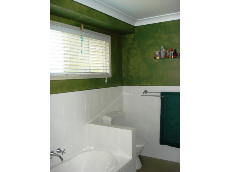 40 Mango Crescent, Macleay Island QLD 4184