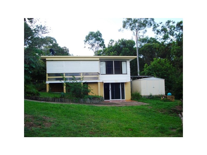 22 Pine Avenue, Lamb Island QLD 4184