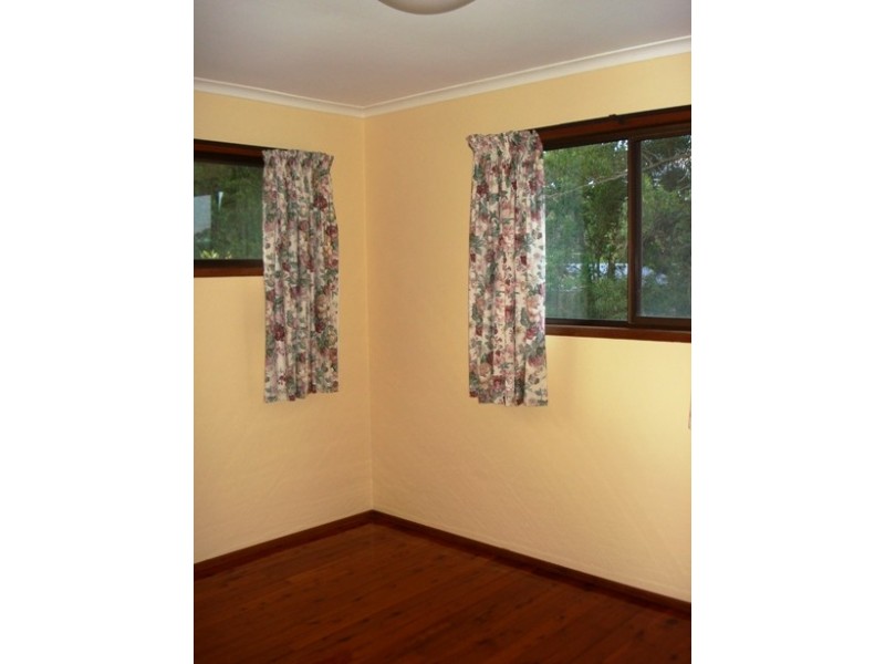 22 Pine Avenue, Lamb Island QLD 4184