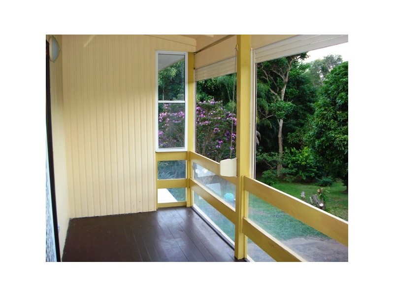 22 Pine Avenue, Lamb Island QLD 4184