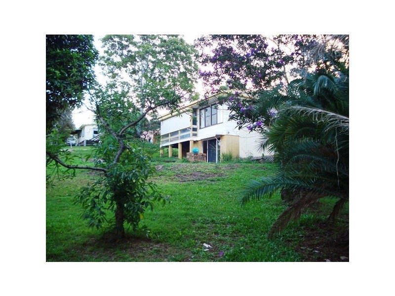 22 Pine Avenue, Lamb Island QLD 4184