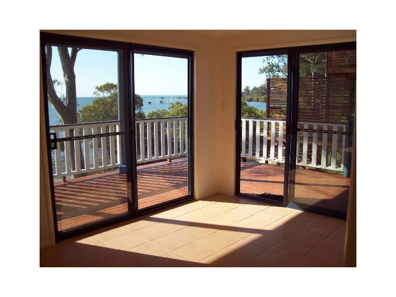 26 KIM CRESCENT, Macleay Island QLD 4184