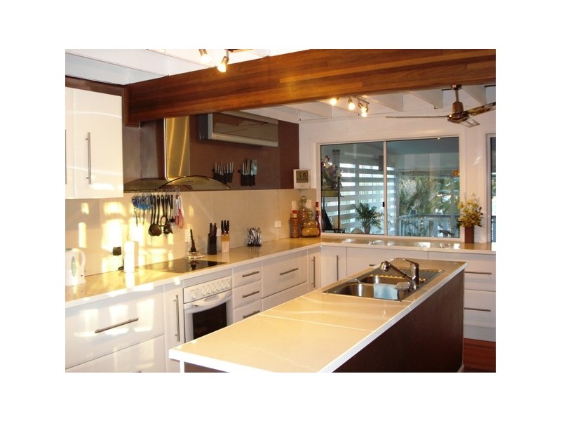 68 Melaleuca Drive, Lamb Island QLD 4184