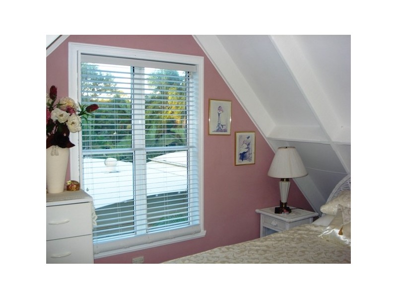 68 Melaleuca Drive, Lamb Island QLD 4184