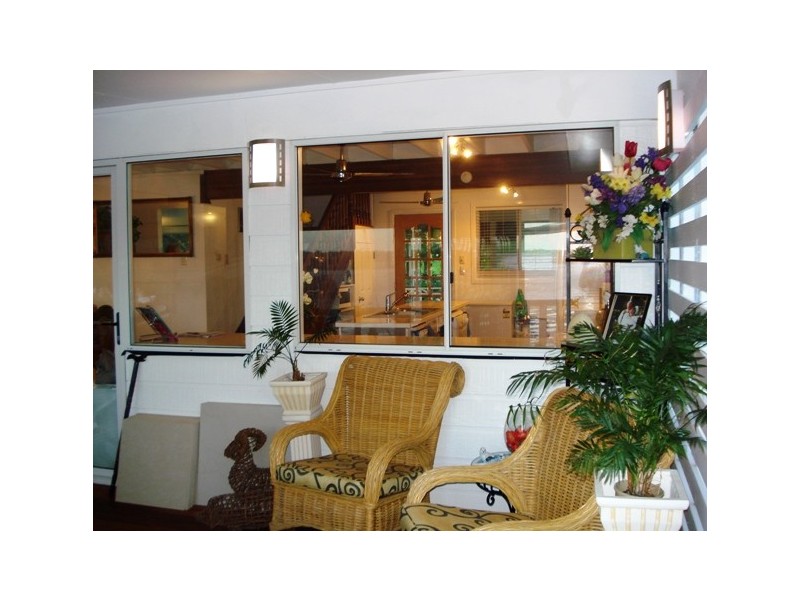 68 Melaleuca Drive, Lamb Island QLD 4184