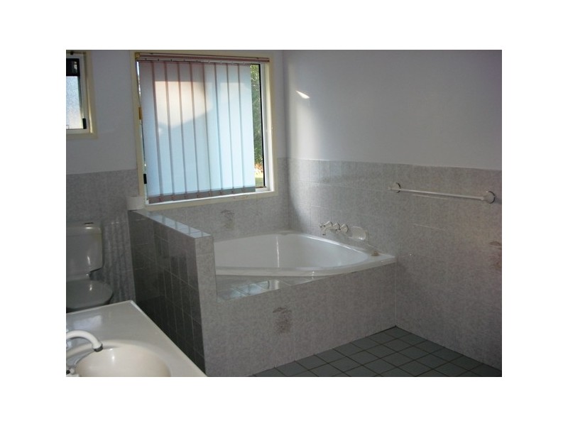 3 Goodsell Crescent, Lamb Island QLD 4184